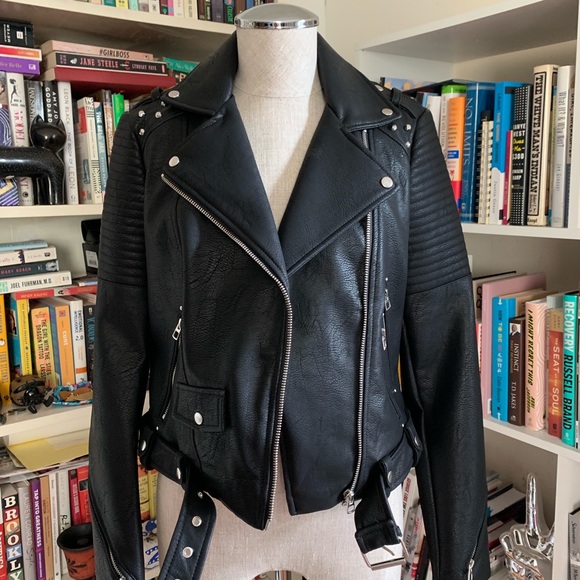Zara Jackets & Blazers - NWT Faux Leather Zara Jacket